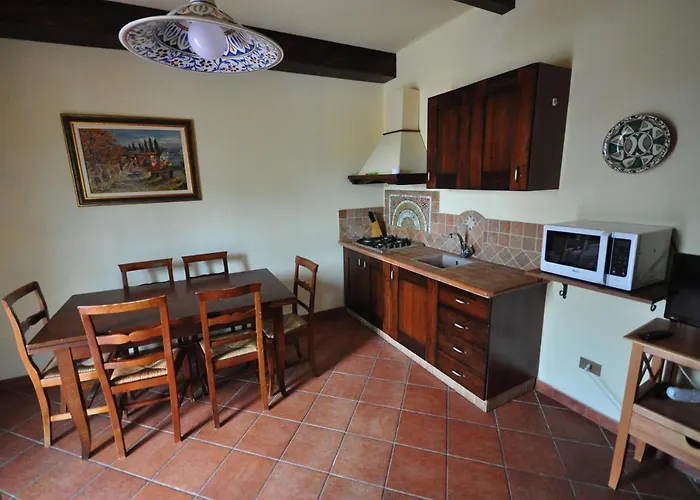 Erba Di Campo Aparthotel Quercianella